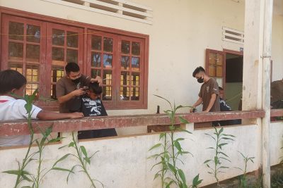 Chương trình “Tiếp bước đến trường” cho các em học sinh Trường TH&THCS Ba Nam